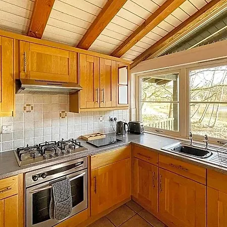 Great Wood Pickering